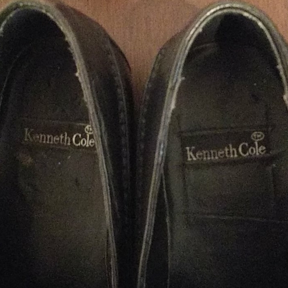 Men's Shoes. Size 8.5 Mint Condition - Picture 5 of 5